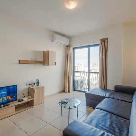 Seashells Apartments With Terrace, Just Off The Seafront In Bugibba - By Getawaysmalta St. Paul's Bay Exterior photo
