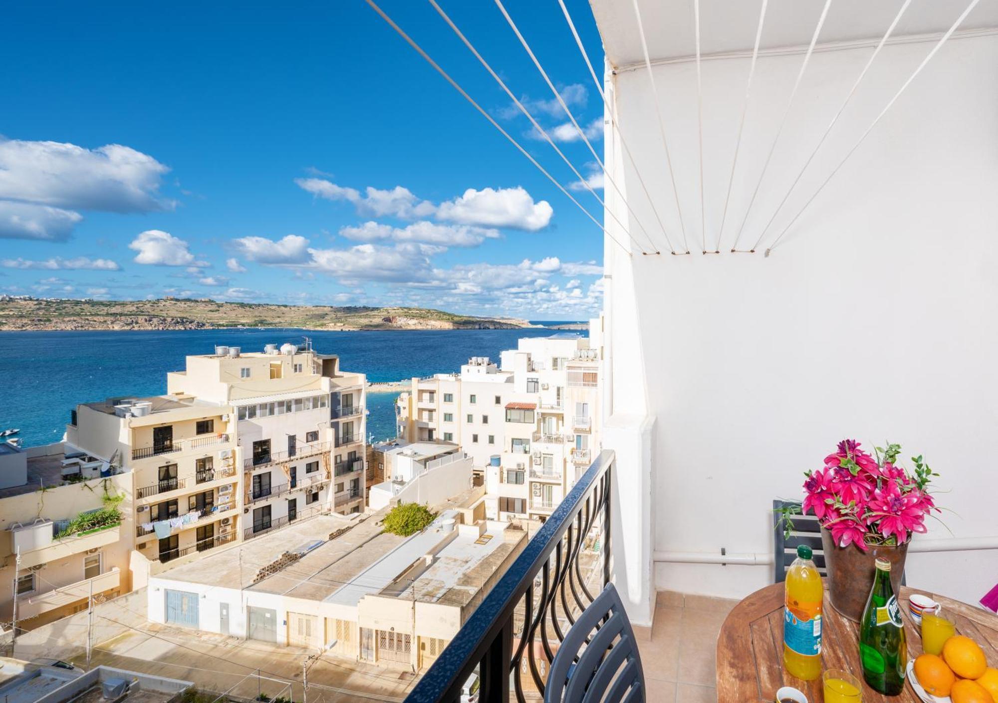 Seashells With Terrace, Just Off The Seafront In Bugibba - By Getawaysmalta